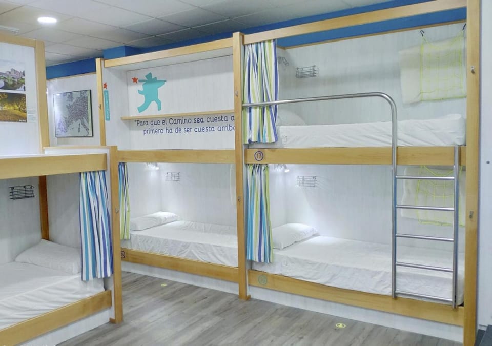 Photo of the whole room, bunk bed