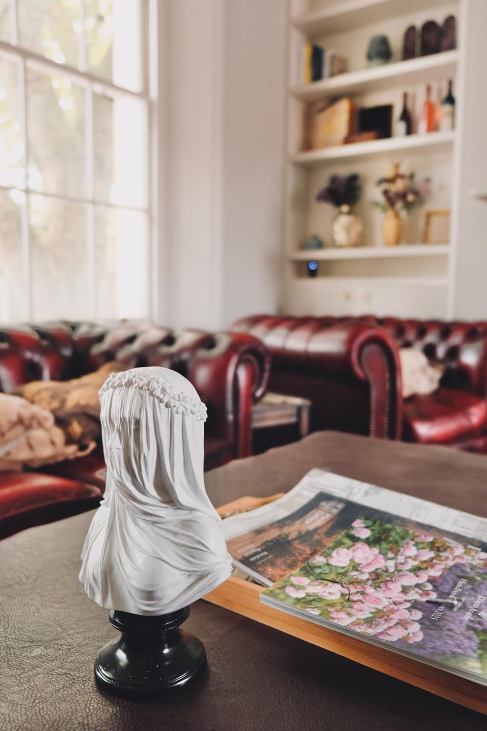 Living room, Decorative detail