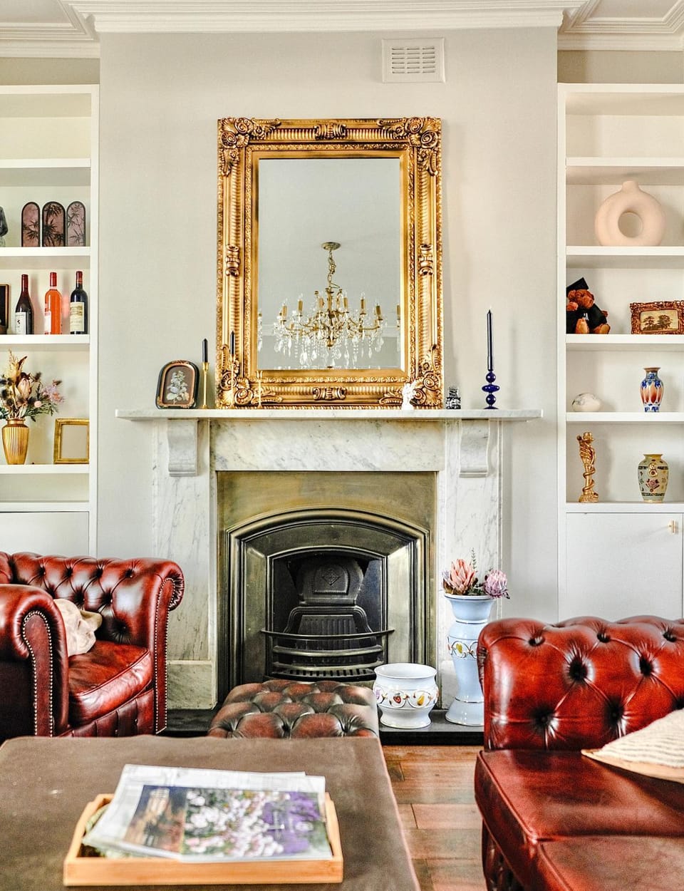 Living room, Seating area