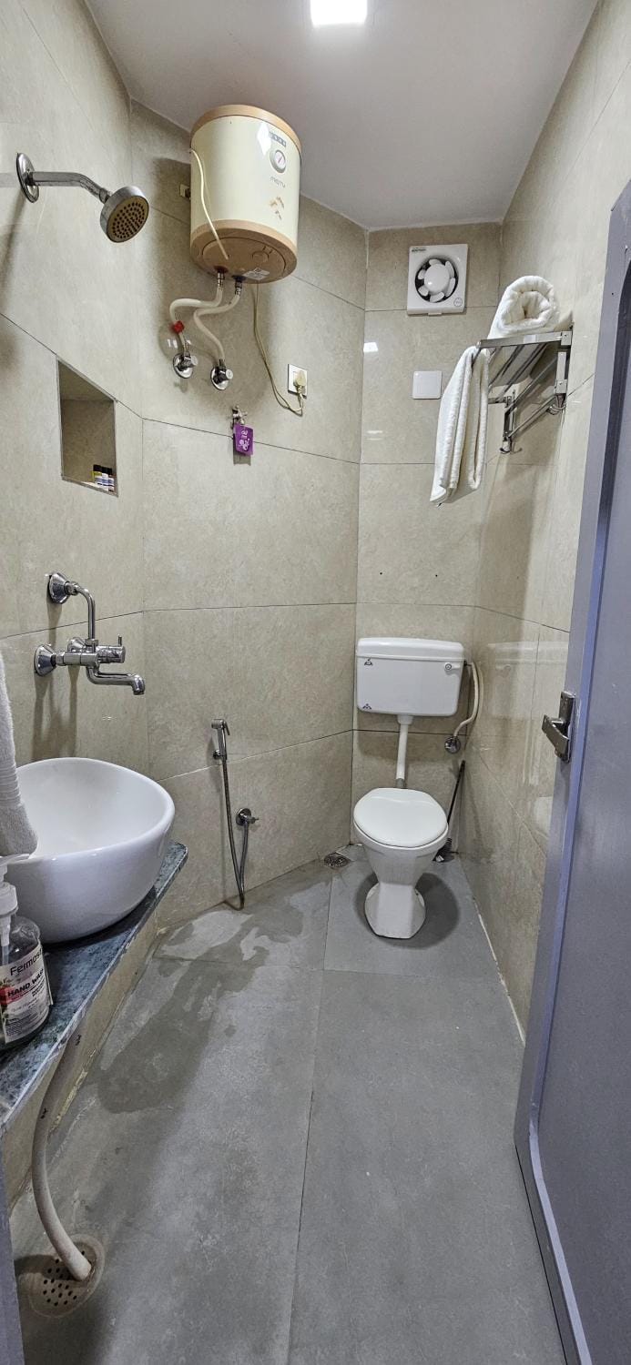 Toilet, Bathroom