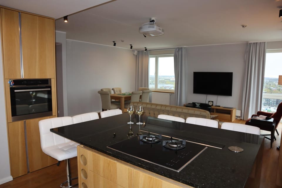 TV and multimedia, Kitchen or kitchenette, Dining area