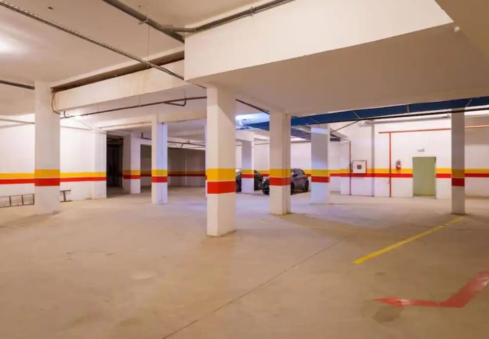 Luxury Aprt 2-bedrooms-Pool Hivernage City Centre-Free Parking Apartment in Marrakesh