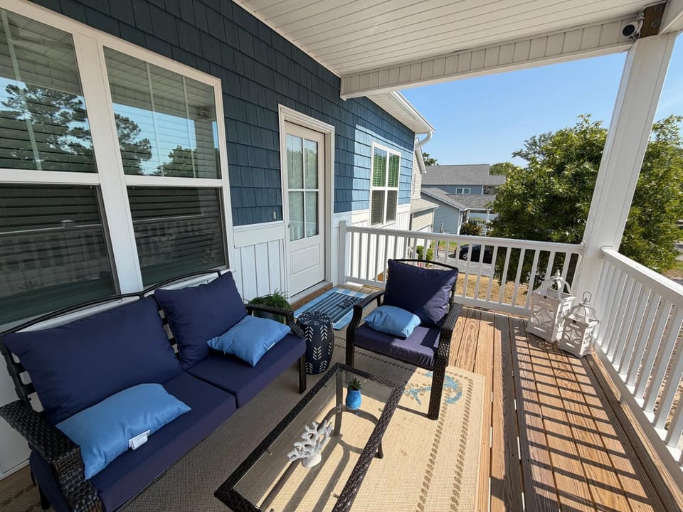 Ya Acht 2 Sea House in Saint James