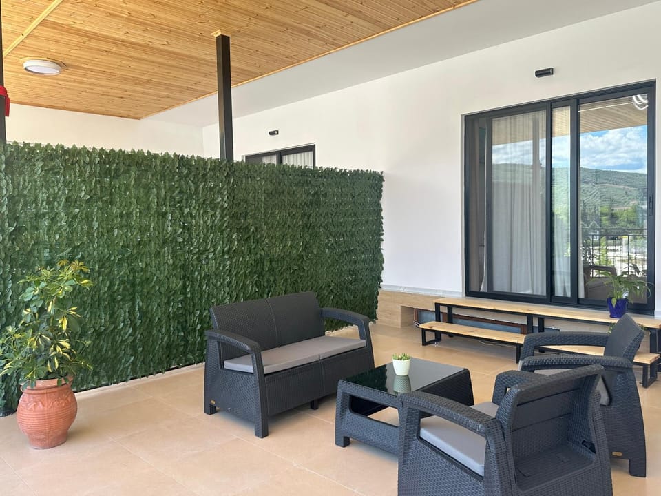 Balcony/Terrace, Balcony/Terrace
