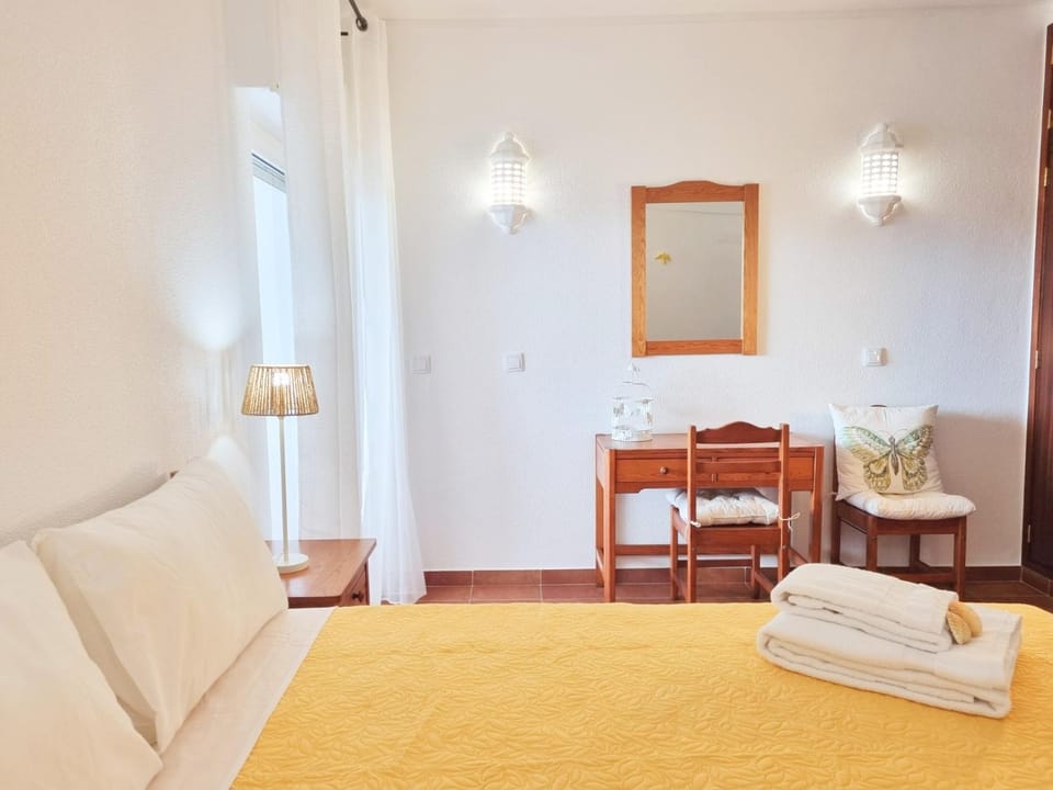 Bed, Photo of the whole room, Bedroom, towels, wardrobe
