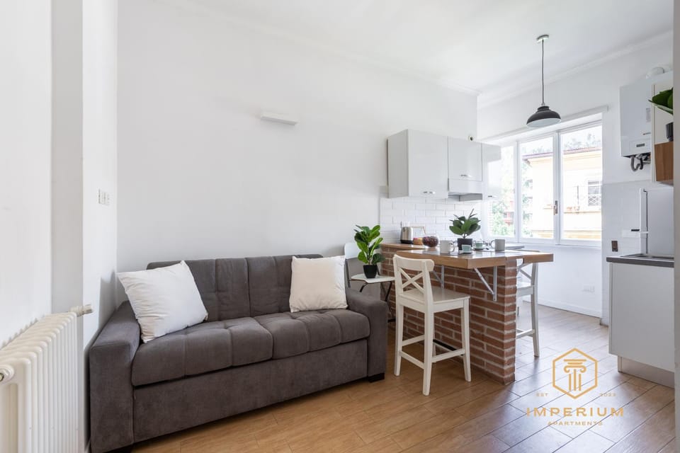 Communal lounge/ TV room, Kitchen or kitchenette, Living room, Lounge or bar