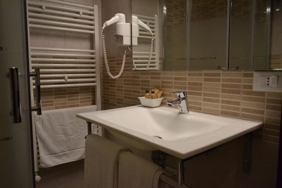 Hellorooms lungomare Matteotti 21 a 700 mt dal centro città Bed and Breakfast in Pescara