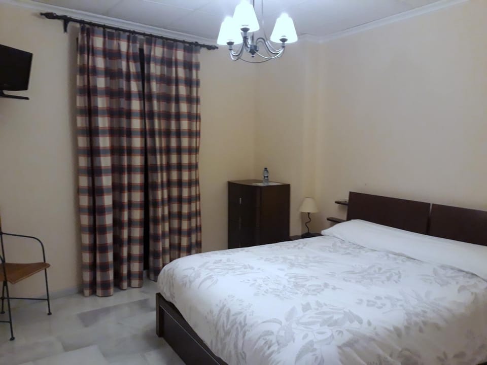 Hostal Artiga Hostel in Valencian Community