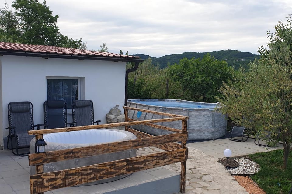 Swimming pool, Location, children, Family