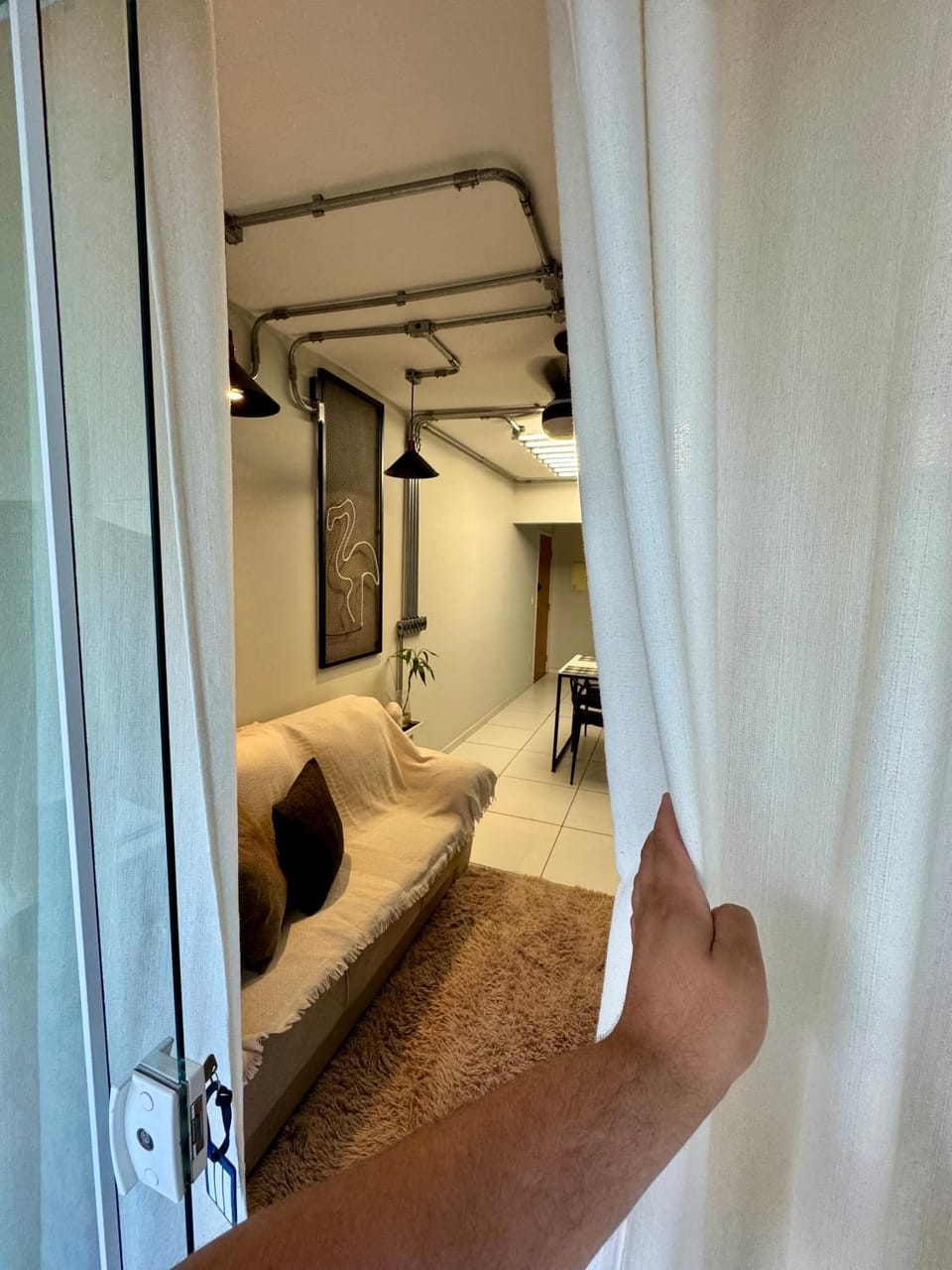 Apartamento 2 Quartos - Ar Condicionado nos Quartos - Smart TV - Elevador - Condomínio Fechado - 1 Cama Casal - 2 Camas de Solteiro com Auxiliar - Cozinha Completa - Estacionamento Gratuito Apartment in State of São Paulo
