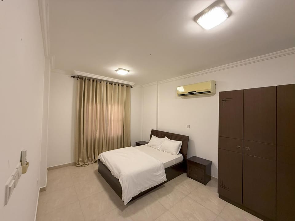 Bed, Photo of the whole room, Bedroom, wardrobe, air conditioner