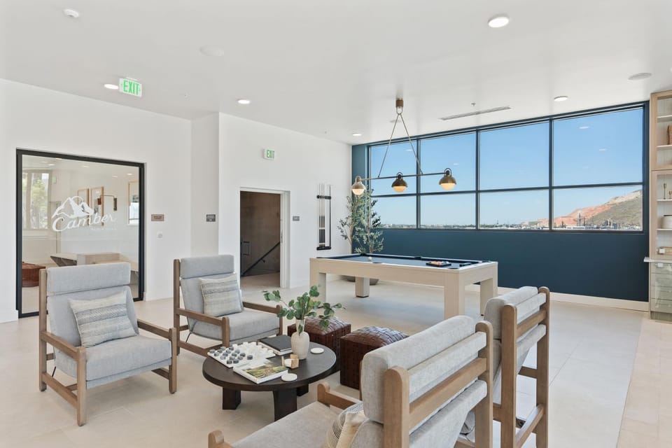 Communal lounge/ TV room, Billiard