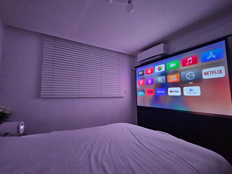 TV and multimedia, Evening entertainment, Entertainment