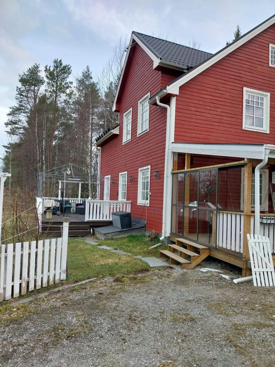 Property building, Day