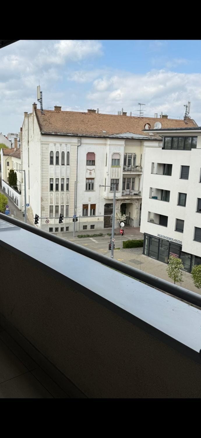 Bajcsy corner apartment FREE PARKING Apartment in Hungary