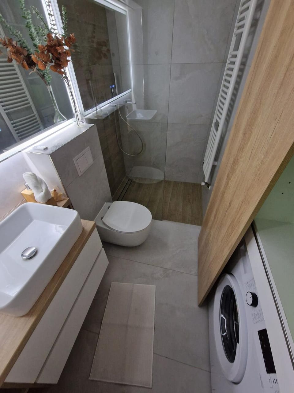 Central 17 Apartment in Romania