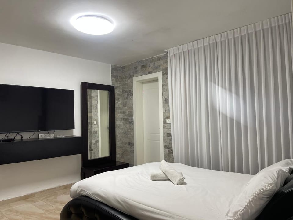 וילה עמנואלה Apartment in South District