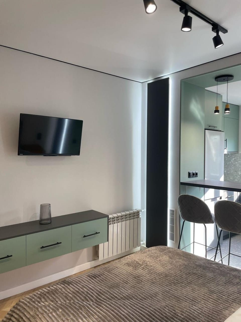 Дизайнерская студия аэропорт 15 минут Apartment in Chișinău
