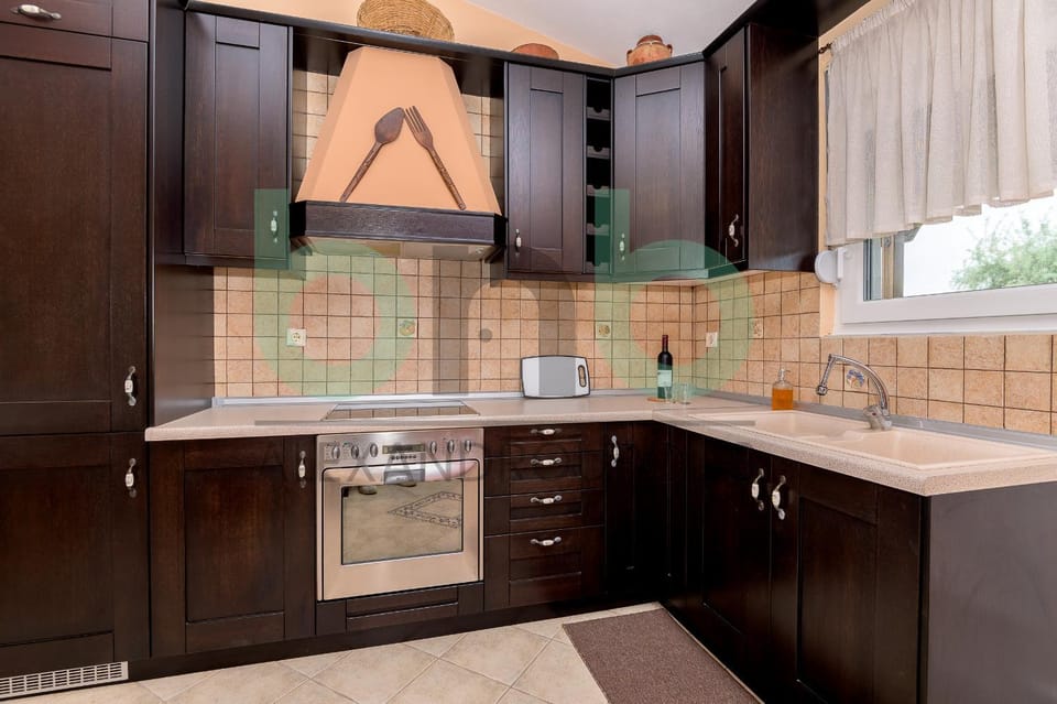 Kitchen or kitchenette, oven, stove