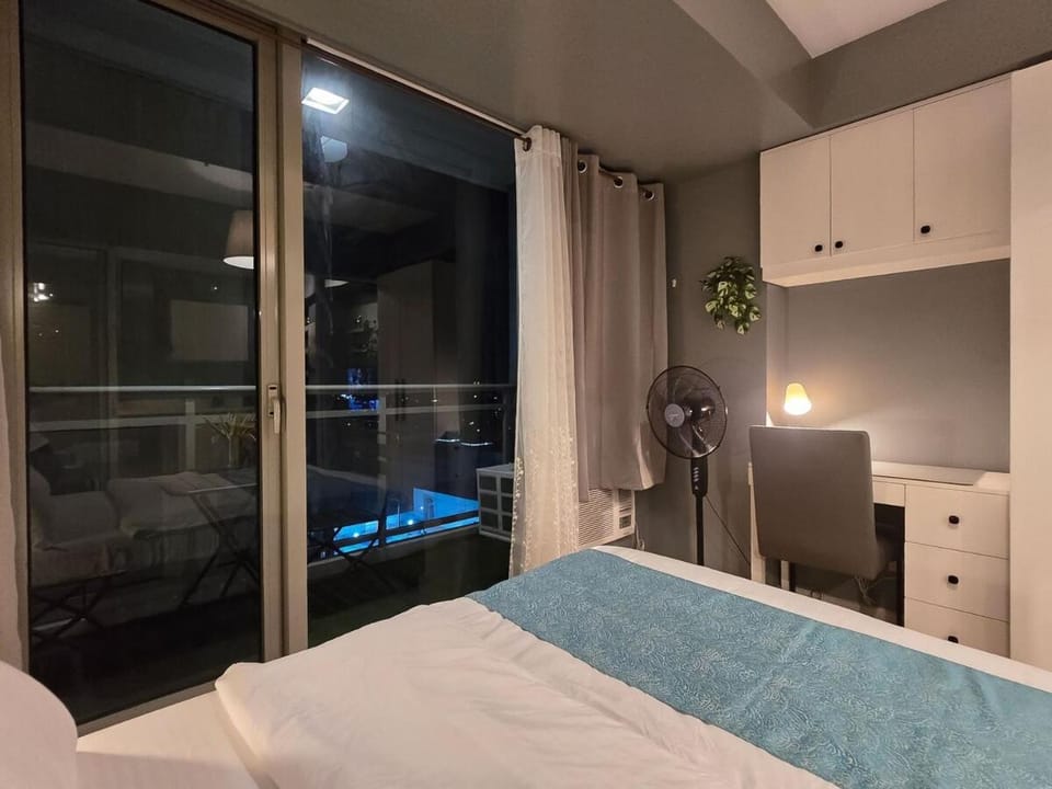 Citispace 1BR Condotel Suite at Azure Urban Resort Near Airport #AZ07A Apartment in Paranaque