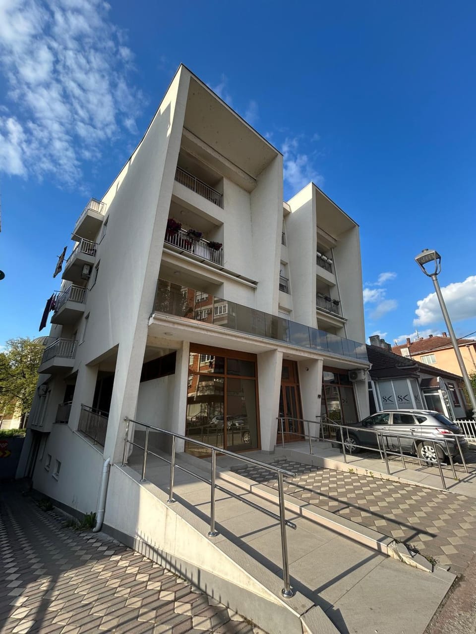 Property building, Street view