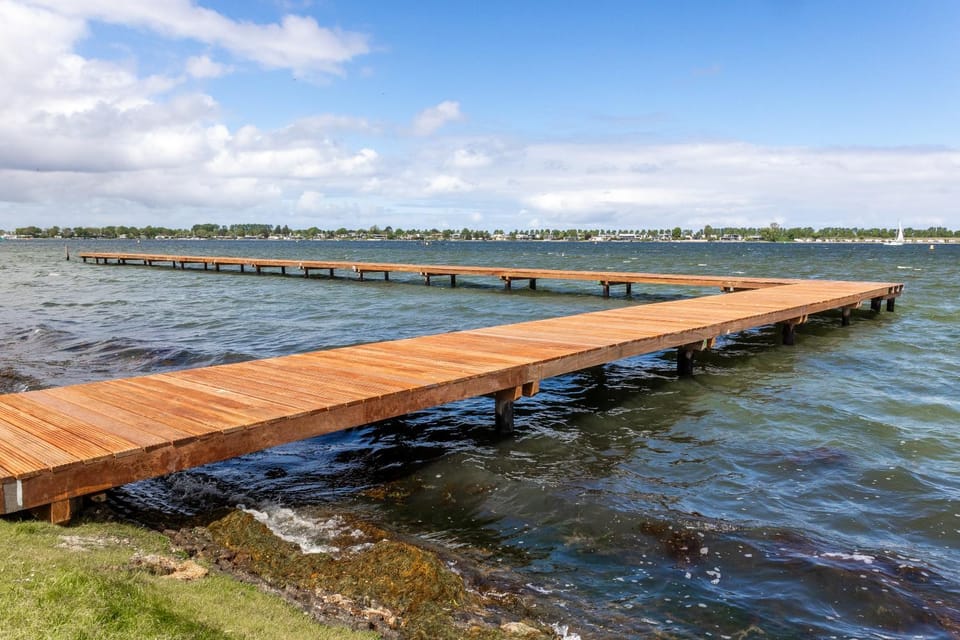 Glamping De Zuidvliet Nr 11 Luxury tent in Wolphaartsdijk