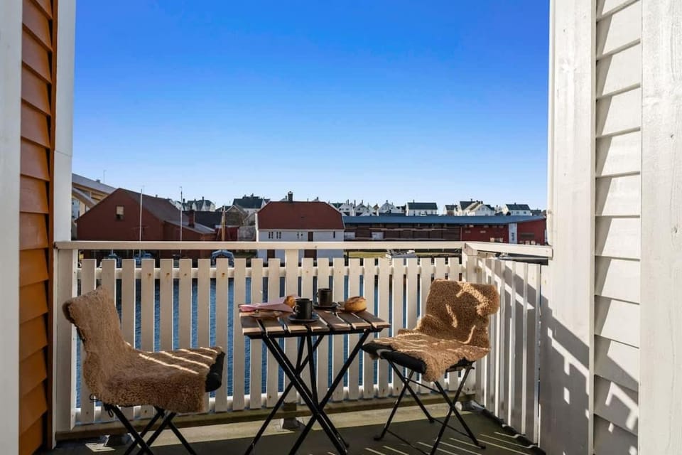 Central sea house apartment - Free parking Apartment in Rogaland