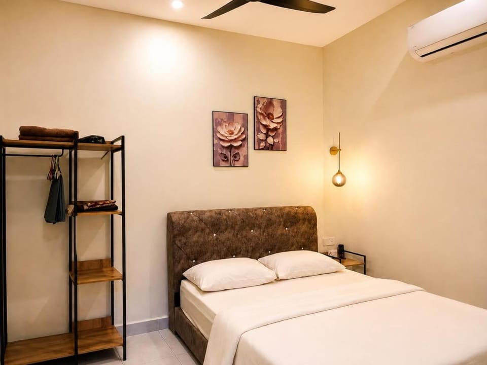 Bedroom, air conditioner