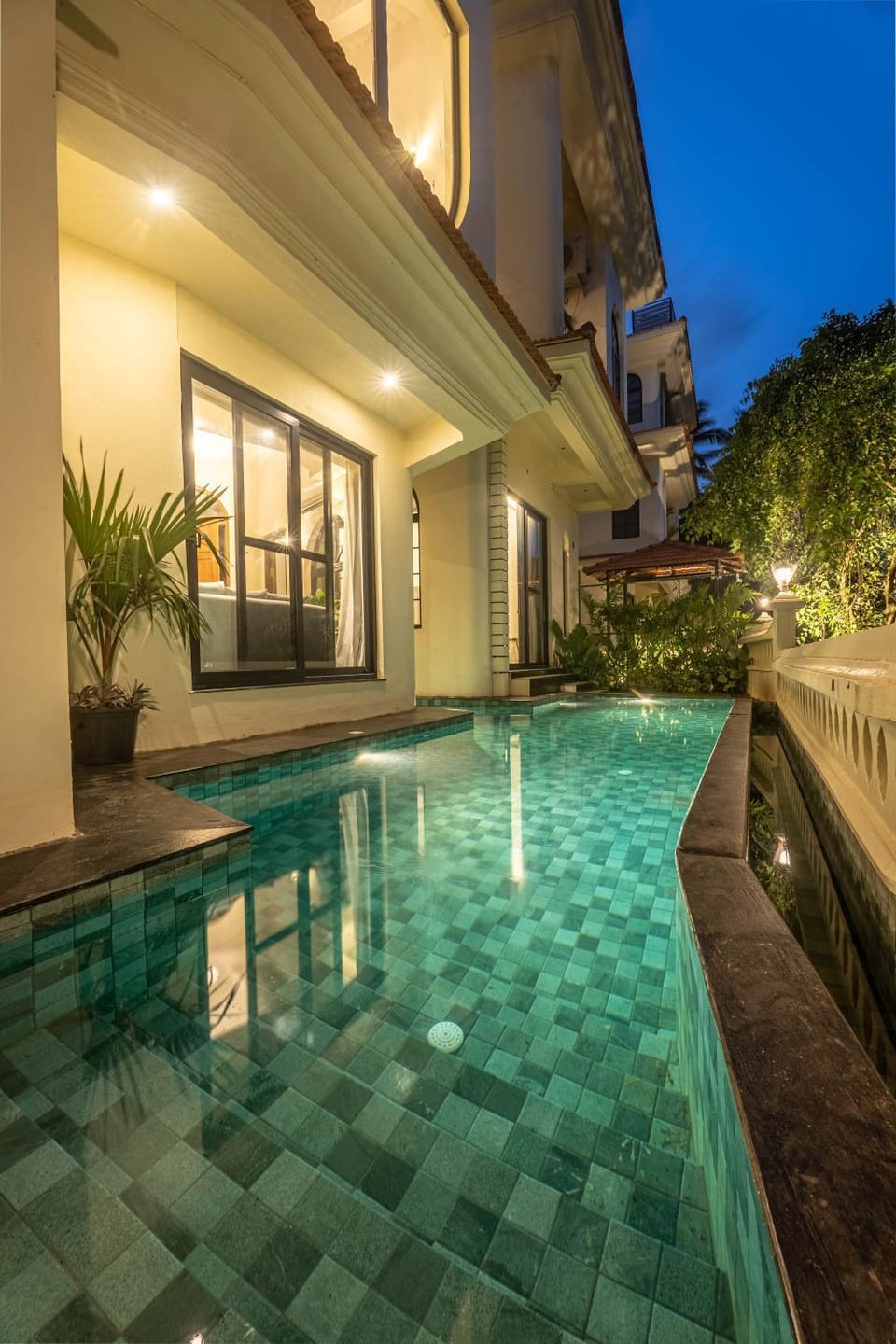 Property building, Night, Pool view, Swimming pool