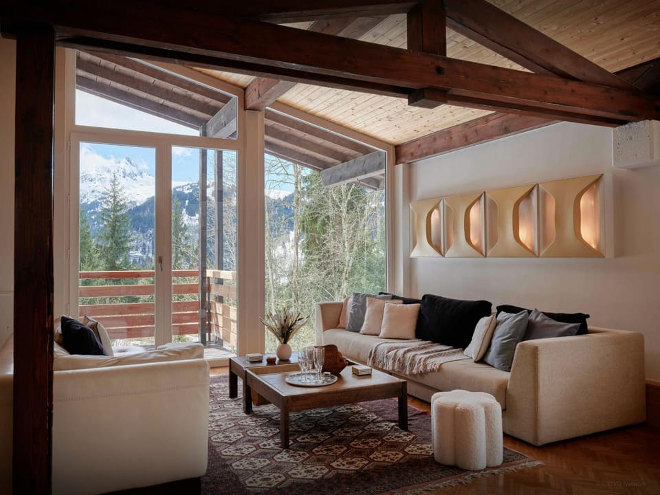 Natural landscape, View (from property/room), Living room, Seating area, Mountain view