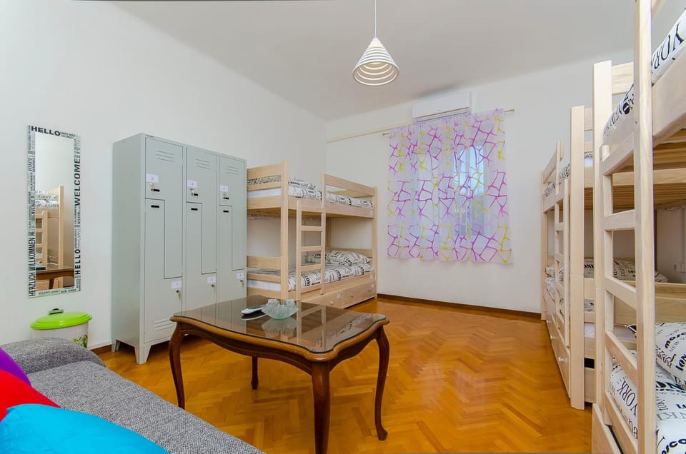 bunk bed
