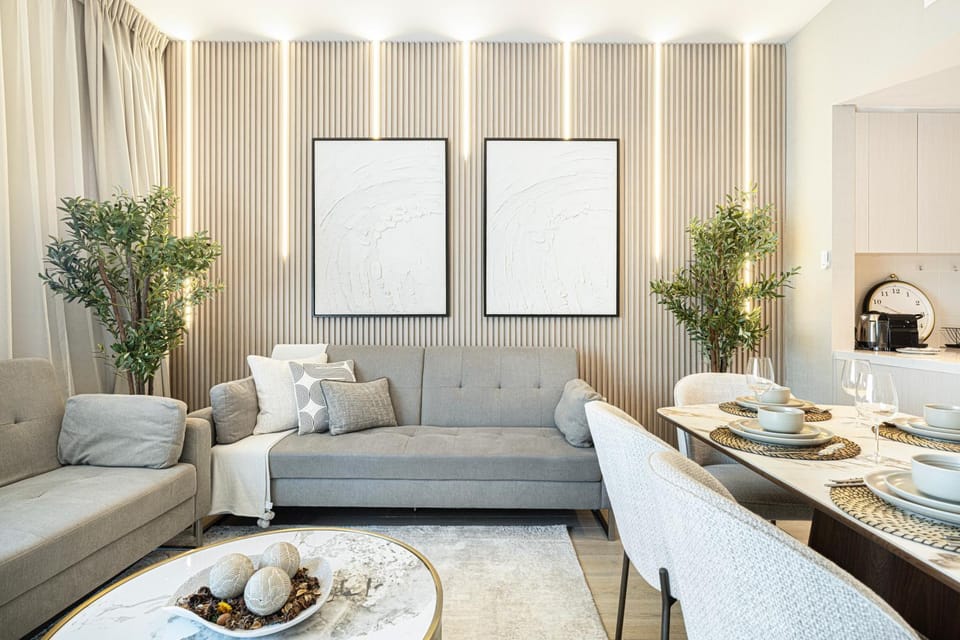 Living room, Dining area