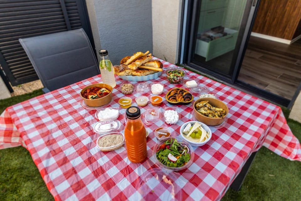 Breakfast, Breakfast