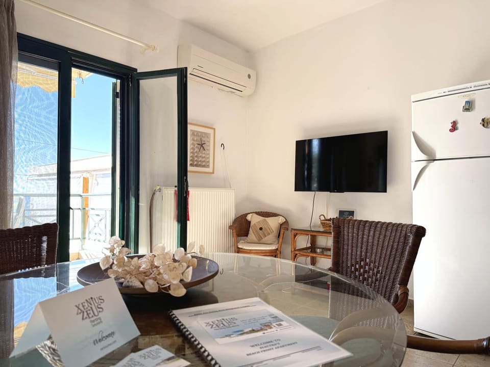TV and multimedia, Dining area
