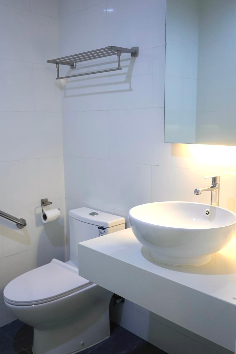 Stallions Suite Hotel in George Town