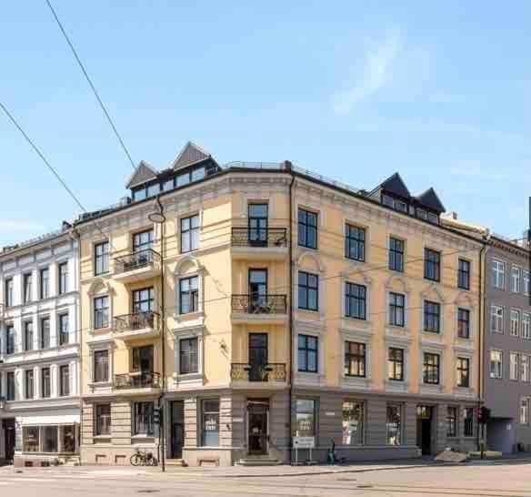 Classic apartment with balconies Apartment in Oslo