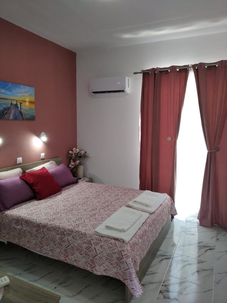 Bed, Photo of the whole room, Bedroom, towels, air conditioner