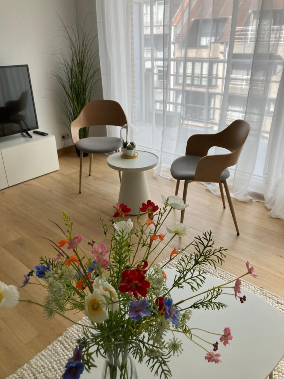Communal lounge/ TV room, TV and multimedia, Living room, Seating area