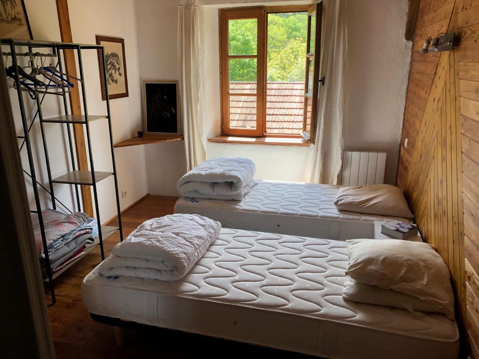 Les Abeilles Apartment in Nouvelle-Aquitaine