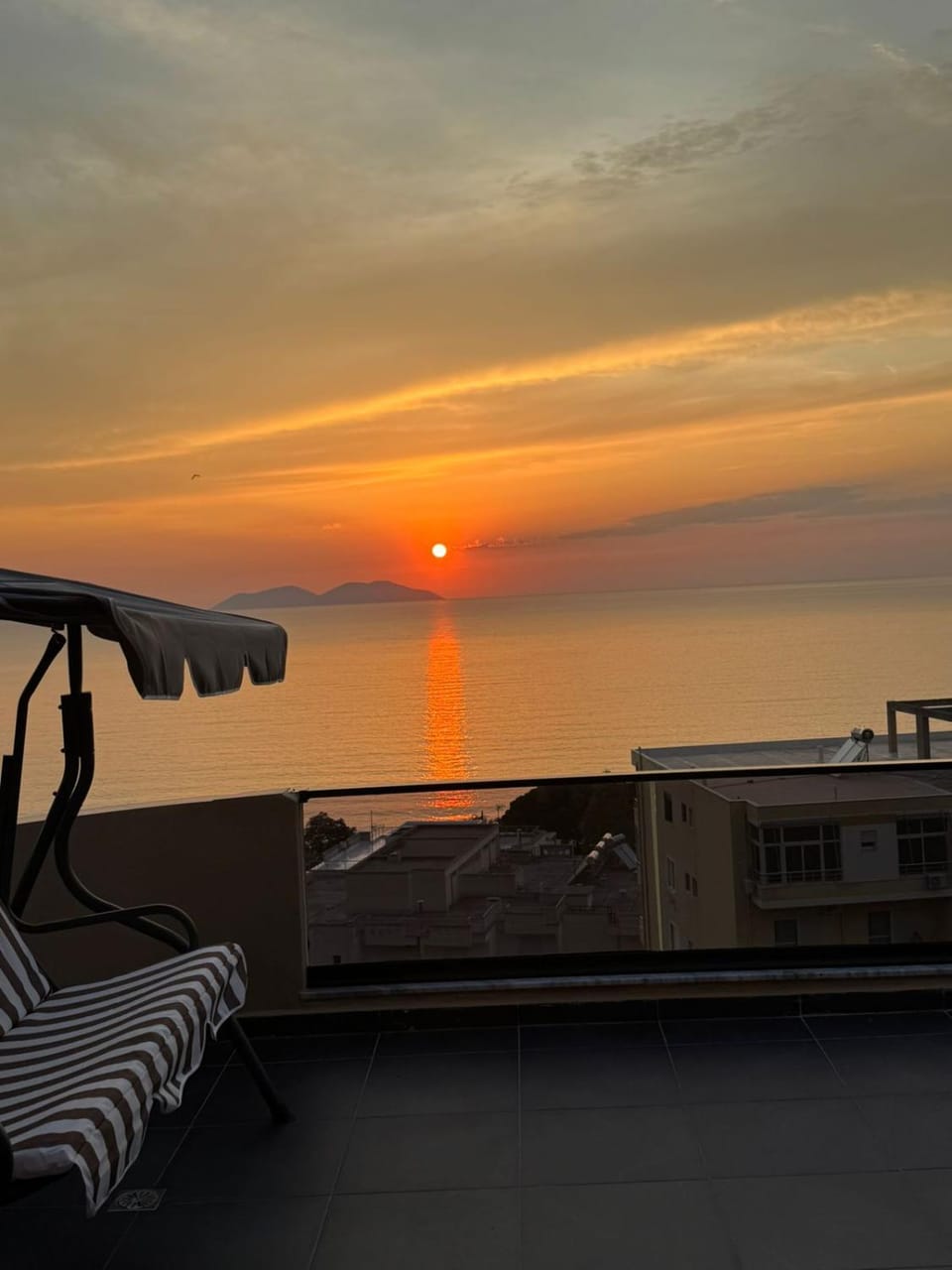 Day, Natural landscape, View (from property/room), Balcony/Terrace, Sea view, Sunrise, Sunset, sunbed