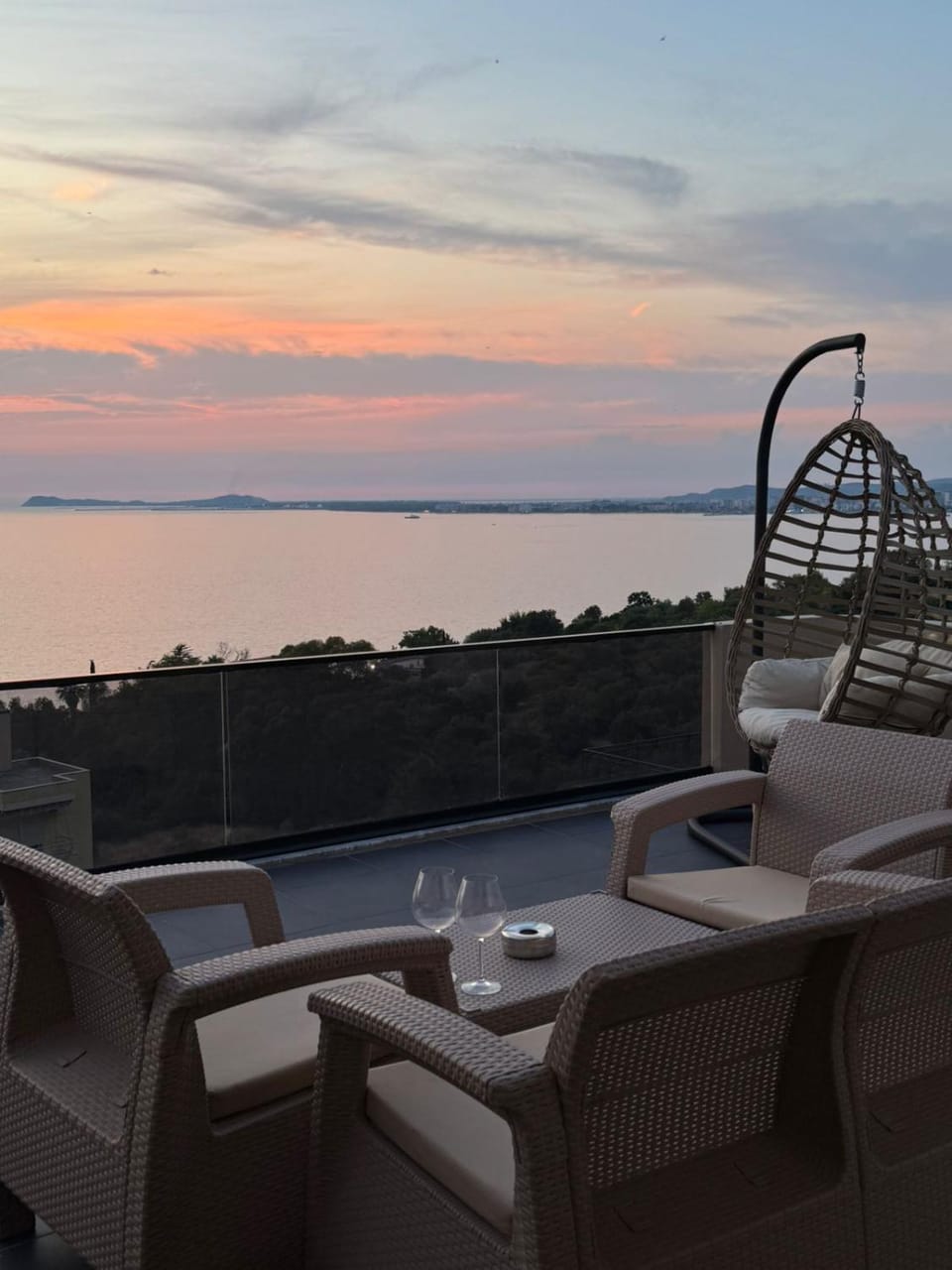 Patio, Day, Natural landscape, View (from property/room), Balcony/Terrace, Seating area, Sea view