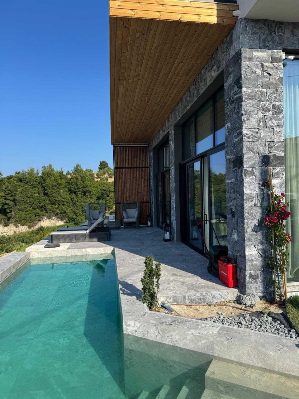 5 bedrooms 5 bathrooms LUXURY House with pool Villa in Halkidiki