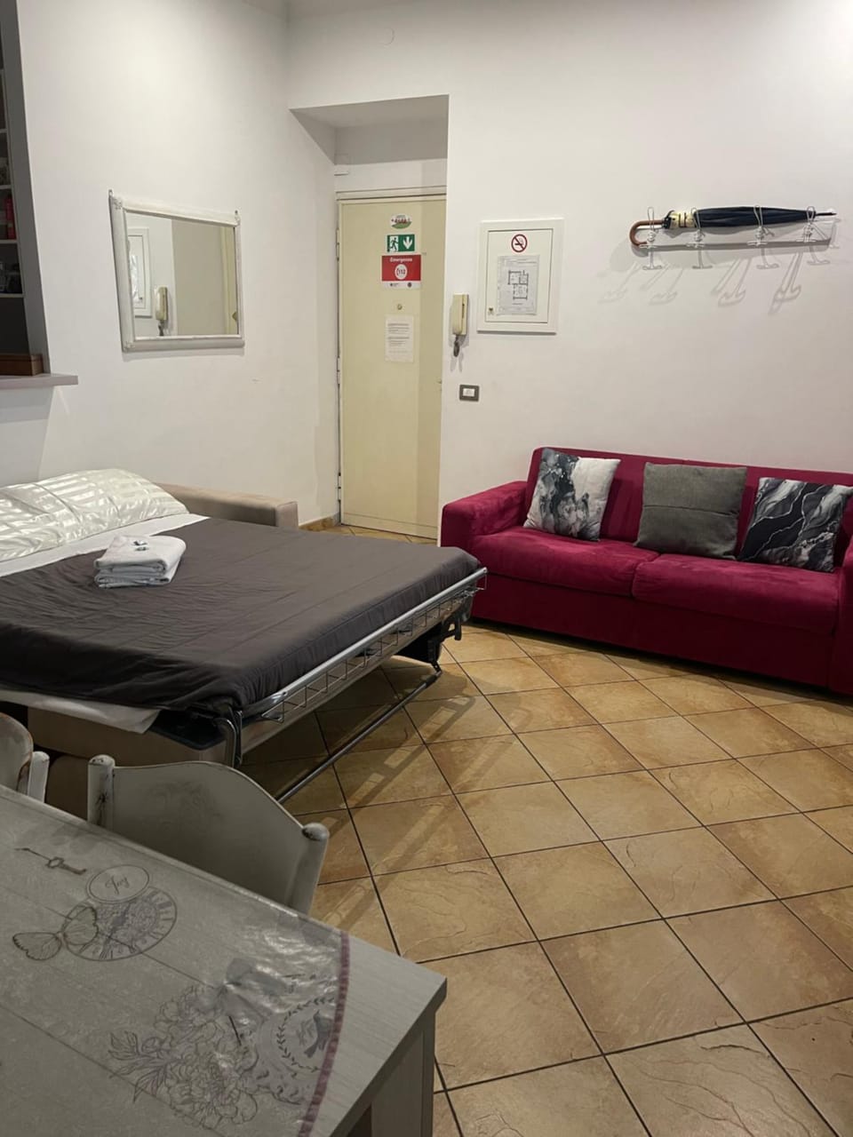 All Suite Colosseo Apartment in Rome