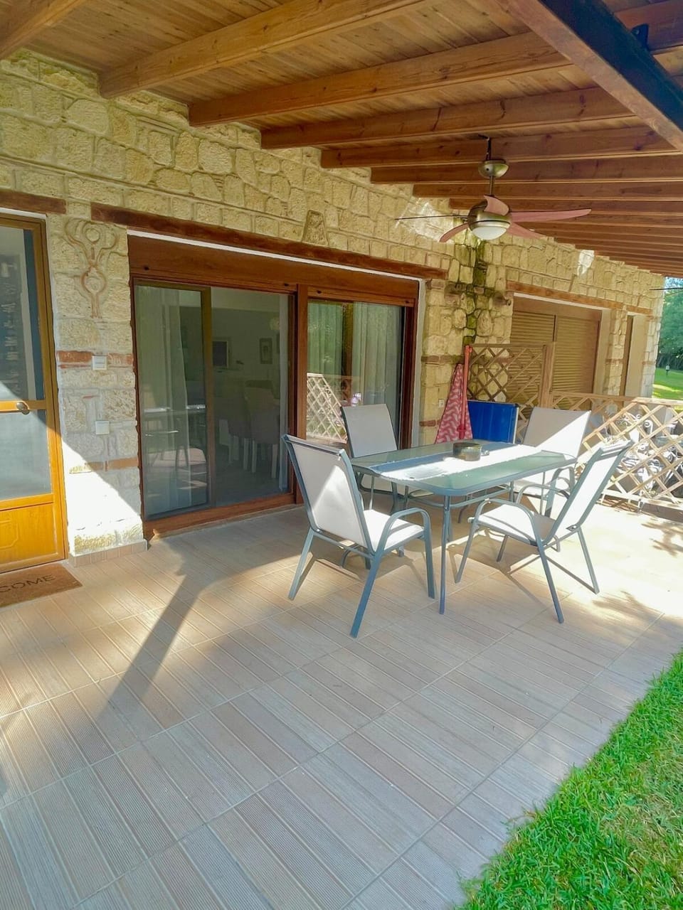 Garden, Balcony/Terrace, Seating area, Dining area, Garden view