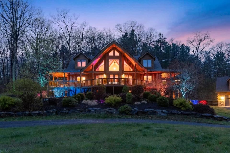 Luxury Private Estate with heated pool near Rhinebeck House in Hudson Valley