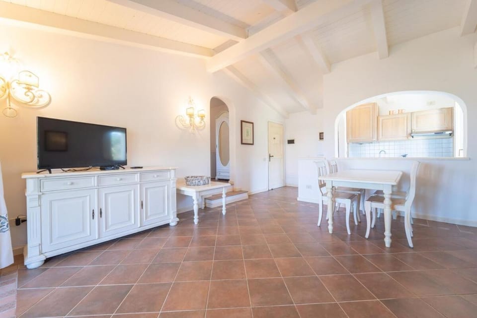 TV and multimedia, Dining area
