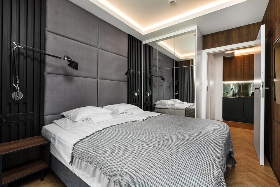 Bed, Photo of the whole room, Bedroom, wardrobe