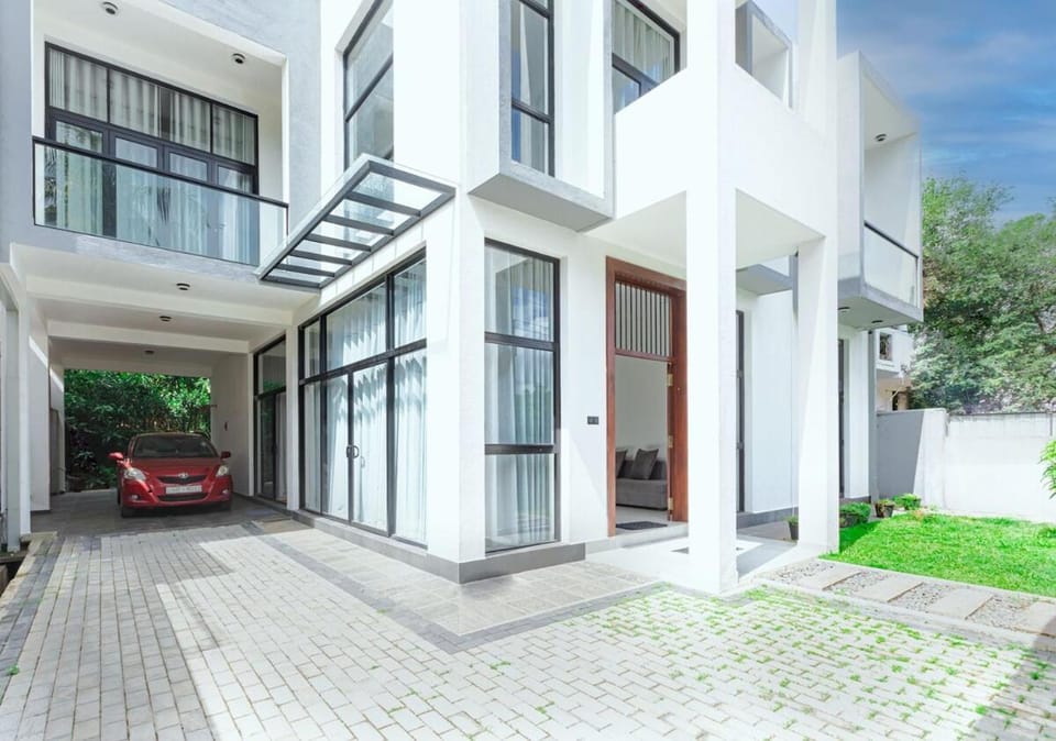 Spacious Home with Rooftop Pool Villa in Western Province
