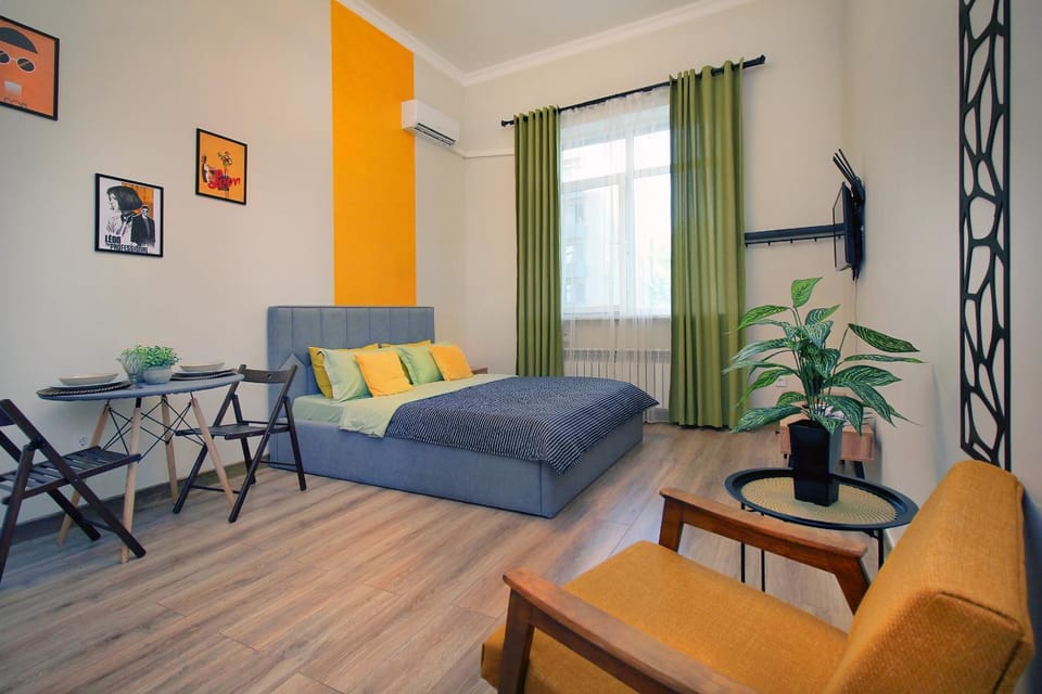 Leon, location Metro, Arbat Apartment in Almaty