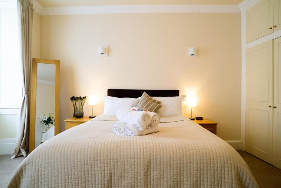 Beautiful Georgian 2 bedroom flat Apartment in Edinburgh